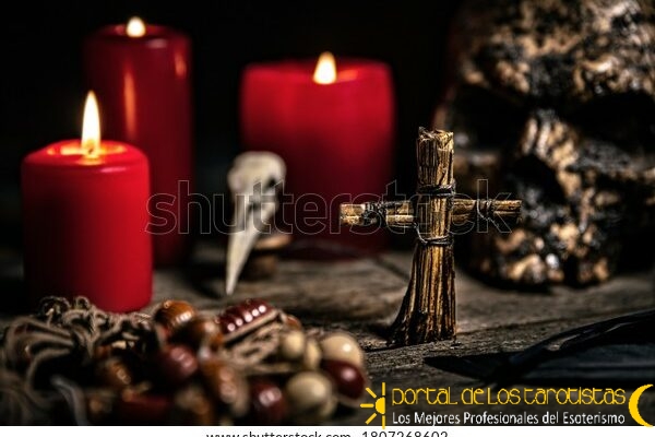 vodun-voodoo-ritual-table-candles-600w-1807268602