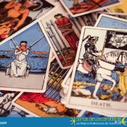 las-cartas-de-tarot-la-tarjeta-de-la-muerte-y-otras-malas-tarjetas-del-significado-74395115